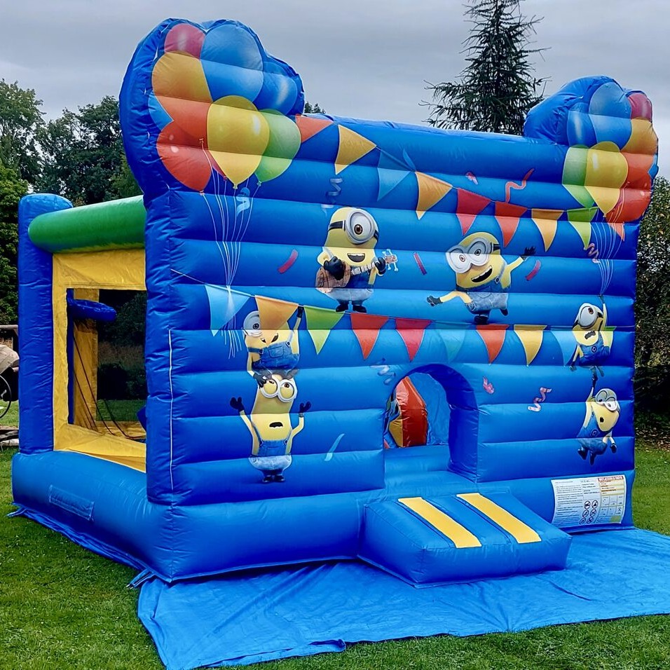 minions-piepusama-atrakcija-maza-kompakta-leta-noma-visa-latvija-bauska